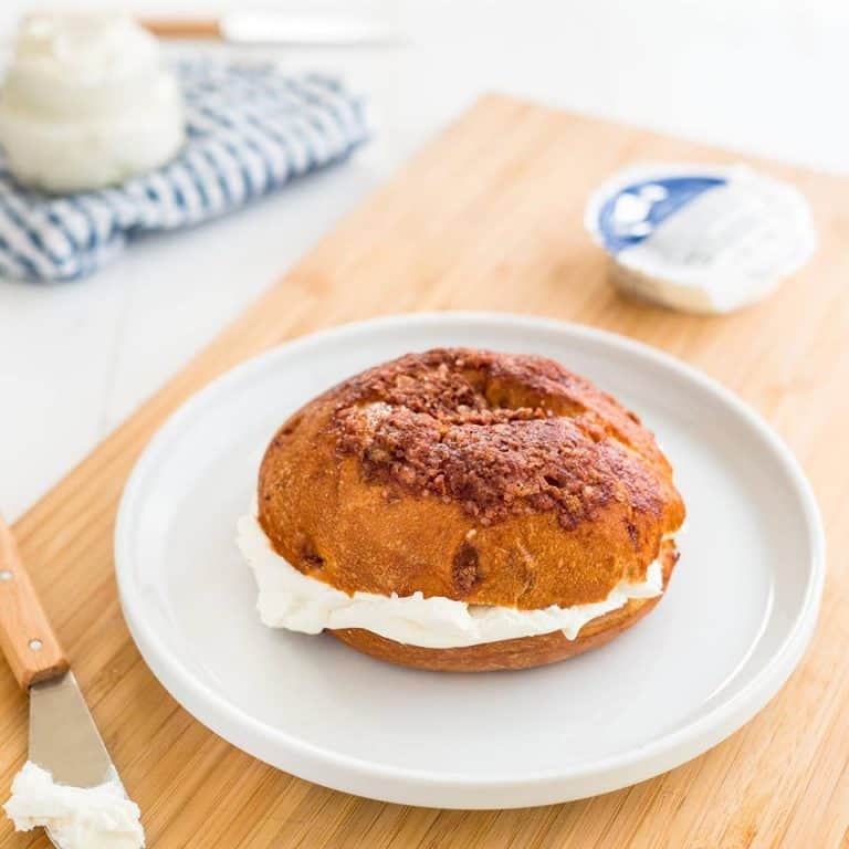 panera bagel with cream cheese