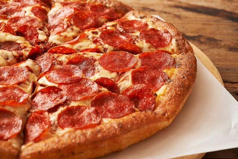 Pizza Hut pepperoni pizza